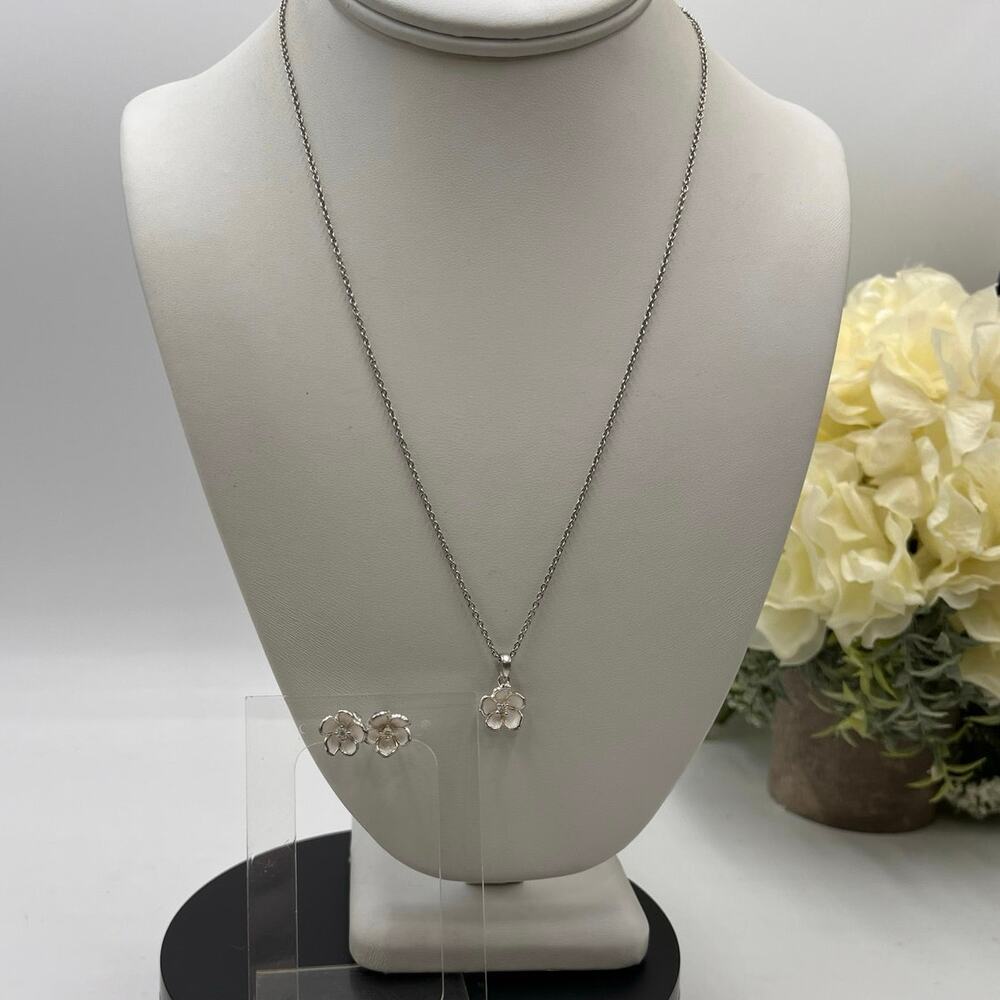 D’Joy‎ White Enamel Plumeria Flower Sterling Silver Diamond Necklace Earring Set
